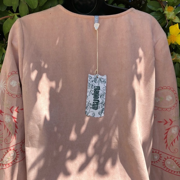 Blush faux suede embroidered jacket NWT - Picture 4 of 5